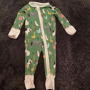 Little Sleepies farm animal print pajamas size 0-3months
